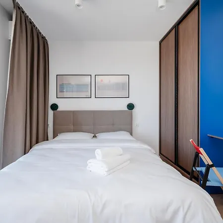 Apartament Fabryczna Modern By Bookinghost